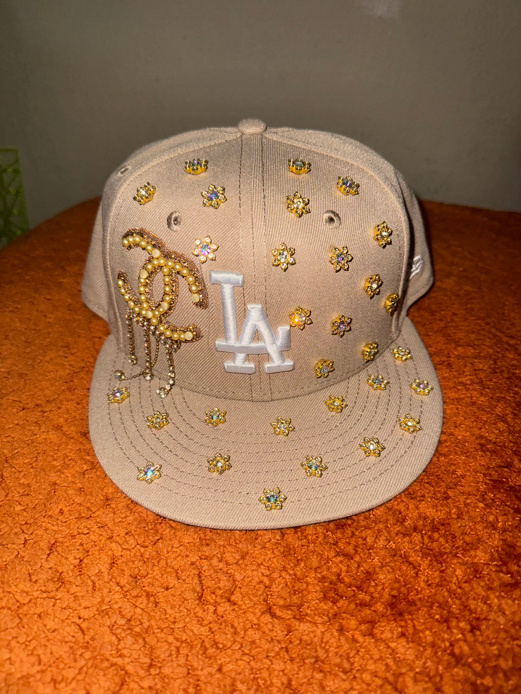 LA studded/patch hat